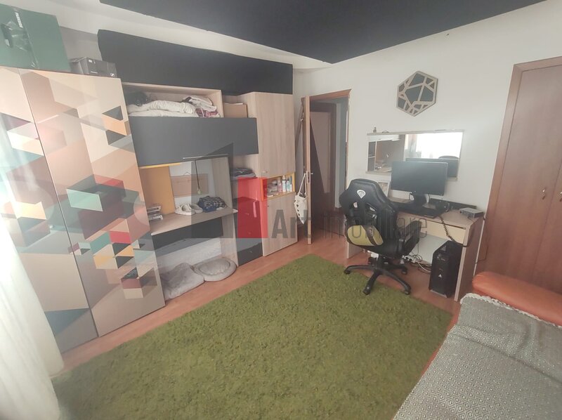 Giurgiului - Cimitirul Evreiesc Vanzare apartament 2 camere